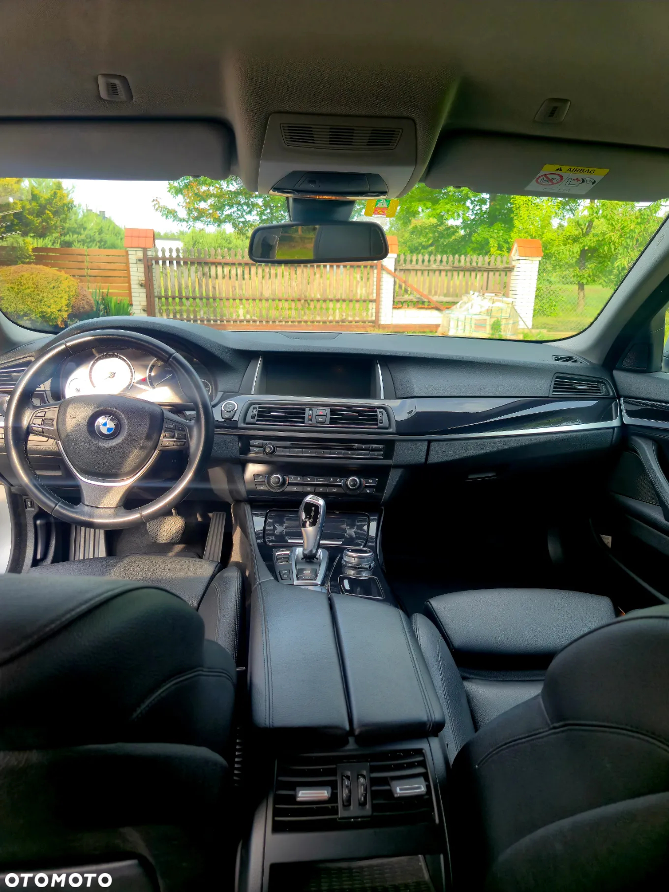 BMW Seria 5 520d xDrive - 27
