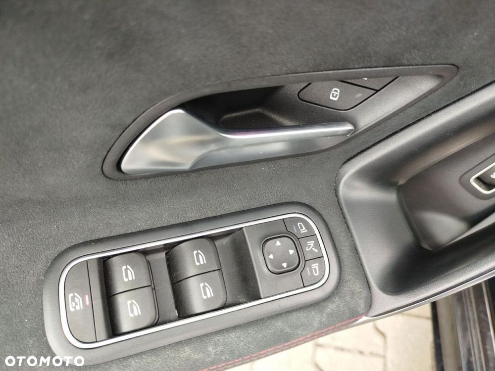Mercedes-Benz CLA - 14