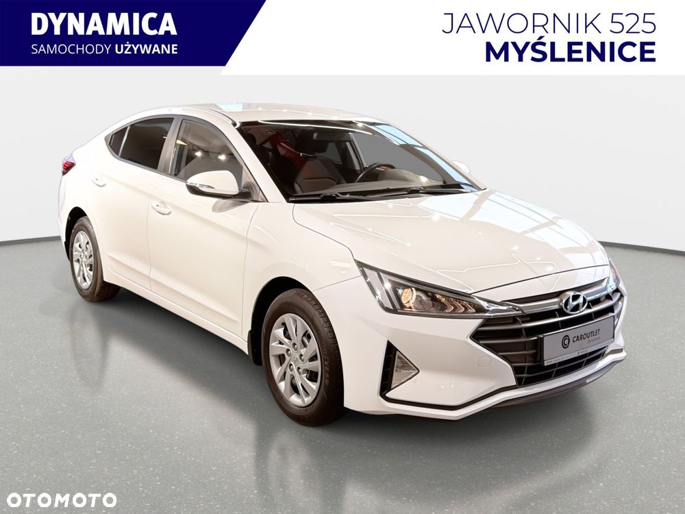 Hyundai Elantra - 2