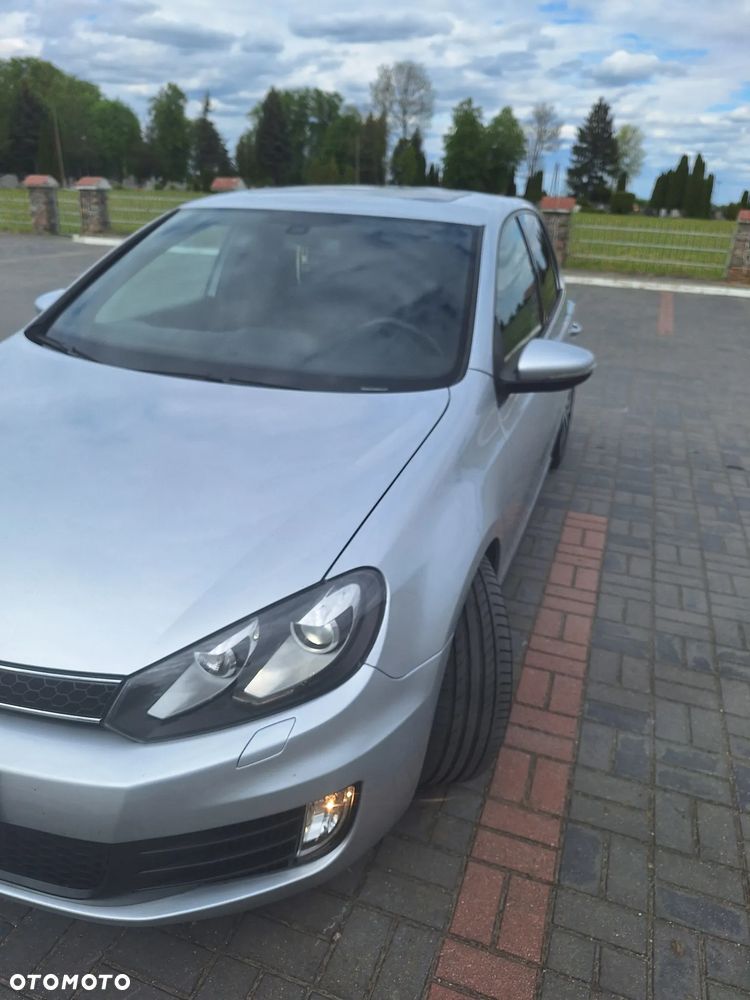 Volkswagen Golf - 4