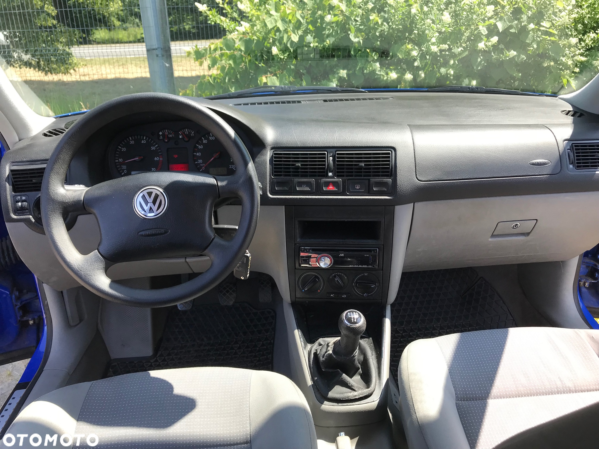 Volkswagen Golf - 15
