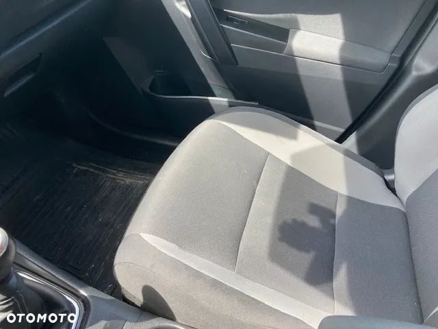 Toyota Auris 1.6 Active - 15