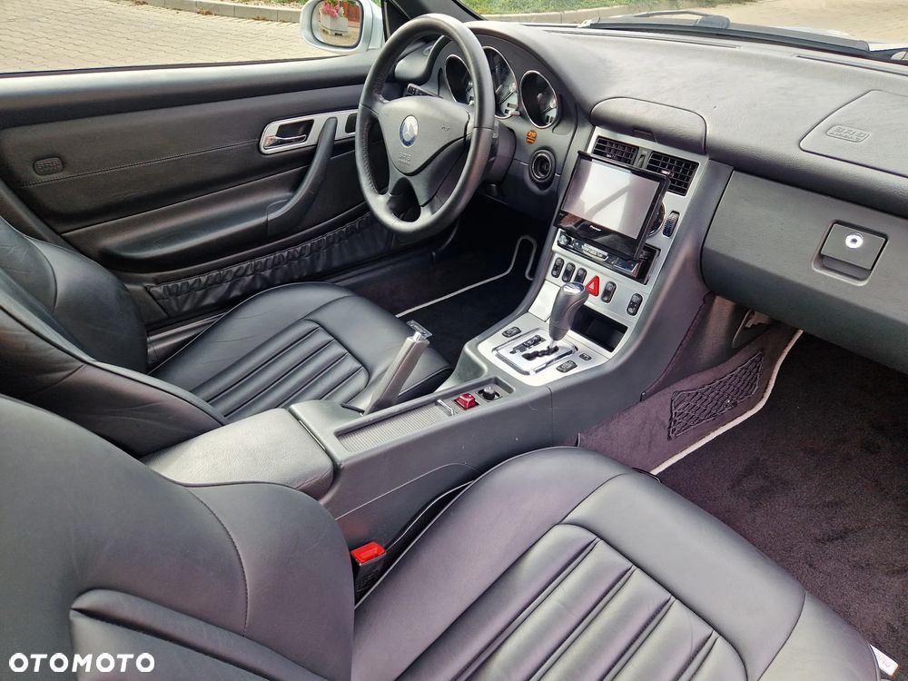 Mercedes-Benz SLK - 24