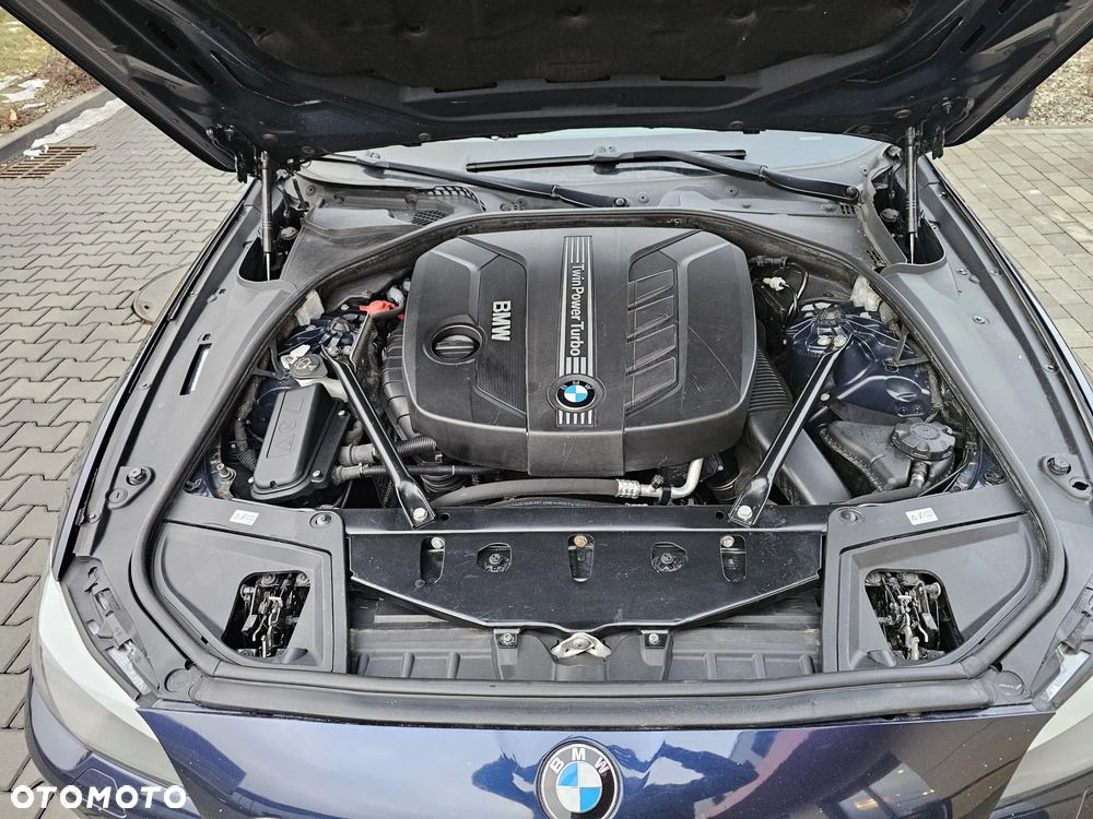 BMW Seria 5 520d - 13