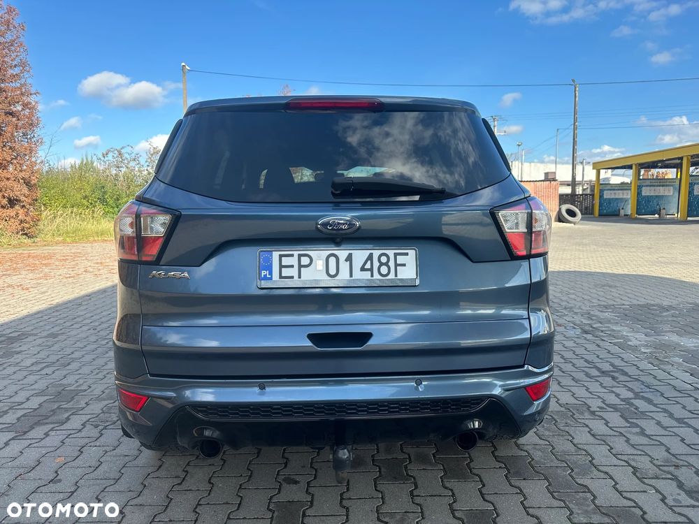 Ford Kuga 2.0 TDCi 2x4 ST-Line - 9