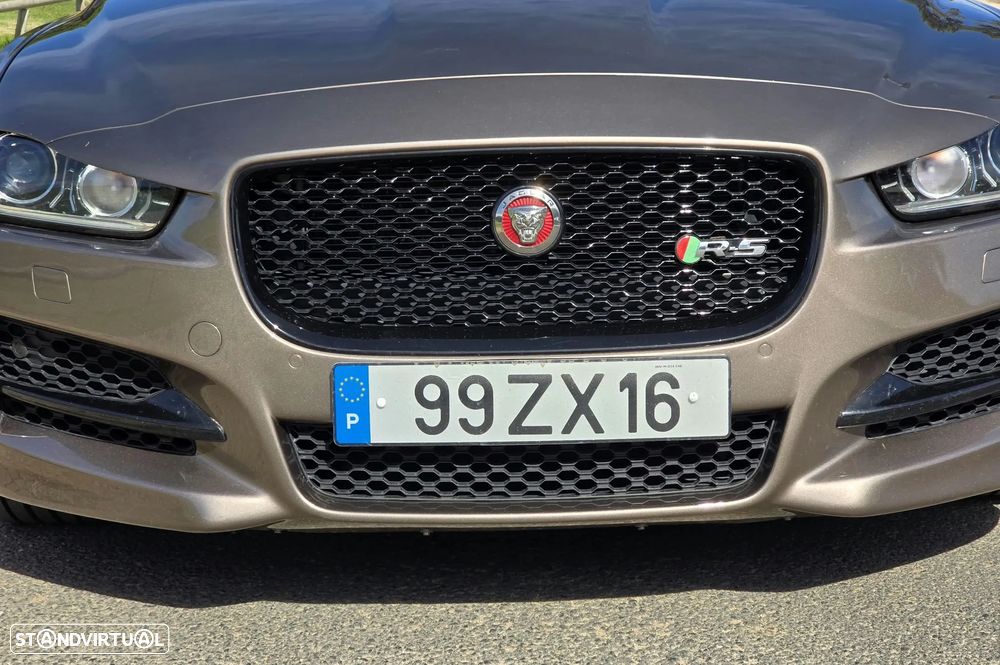 Jaguar XE 2.0 D R-Sport Aut. - 2