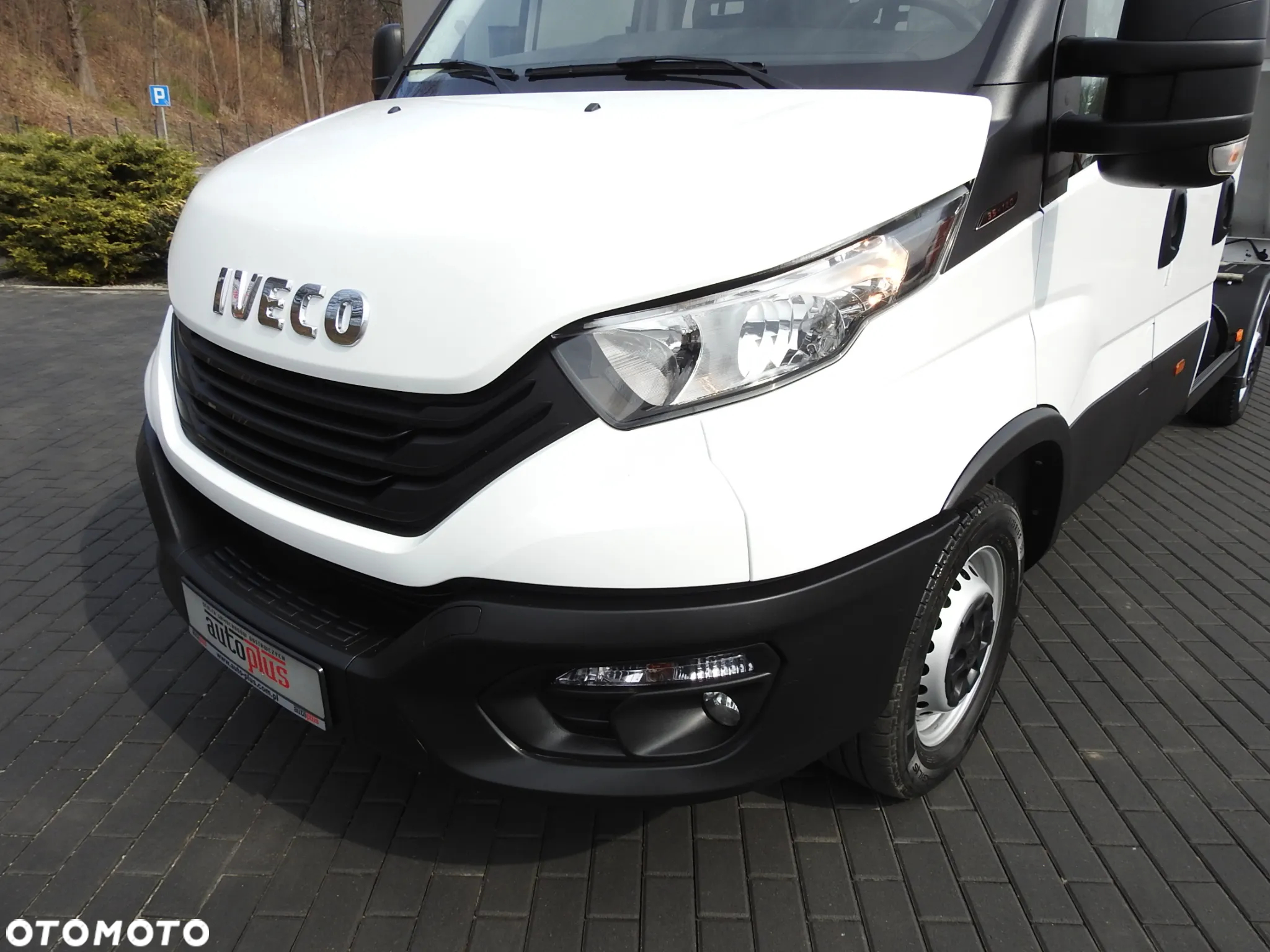 Iveco DAILY 35S14 WYWROTKA PODWÓJNA KABINA DOKA 7 MIEJSC TEMPOMAT KLIMATYZACJA 140KM [ 488124 ] - 19