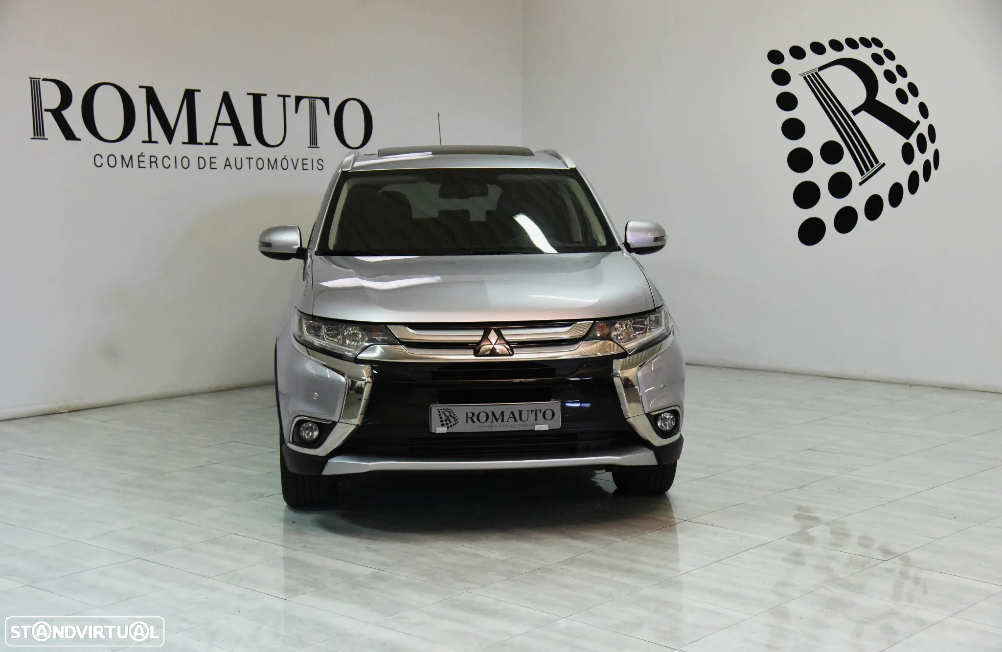 Mitsubishi Outlander 2.2 DI-D Intense+ - 3