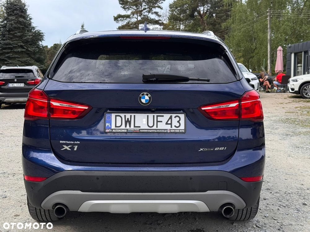 BMW X1 xDrive25i xLine sport - 9