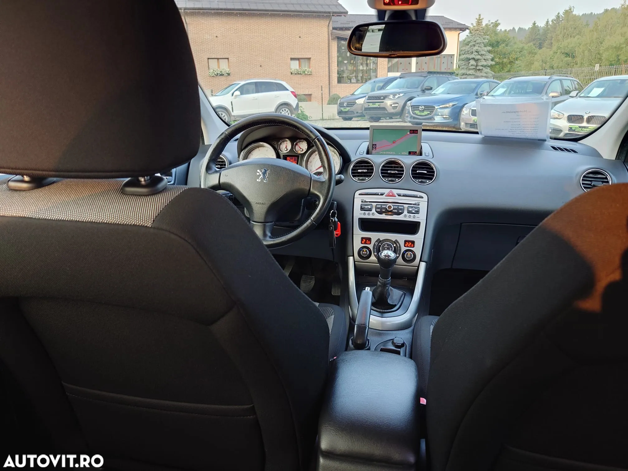 Peugeot 308 1.6E Premium Pack - 15