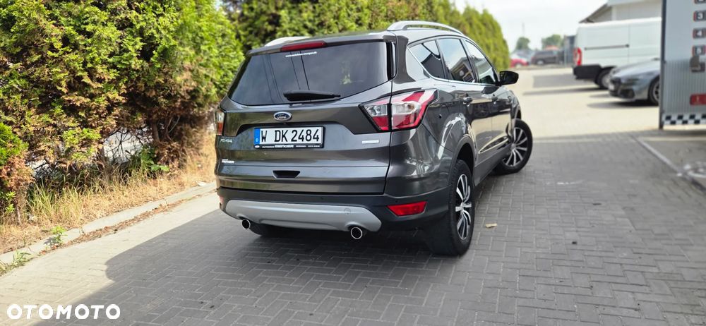 Ford Kuga 1.5 EcoBoost 2x4 Titanium - 13