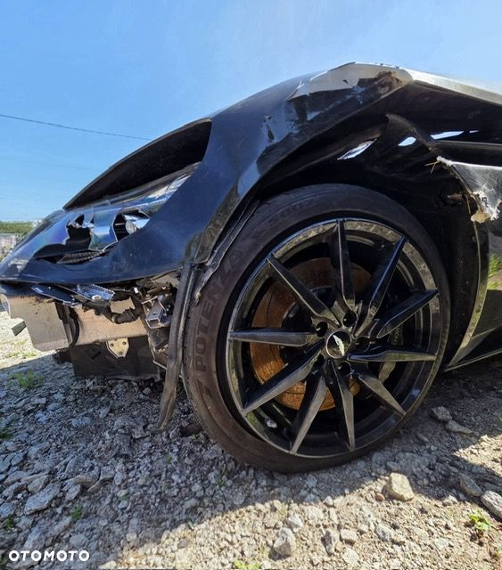 Aston Martin DB11 Launch Edition - 8