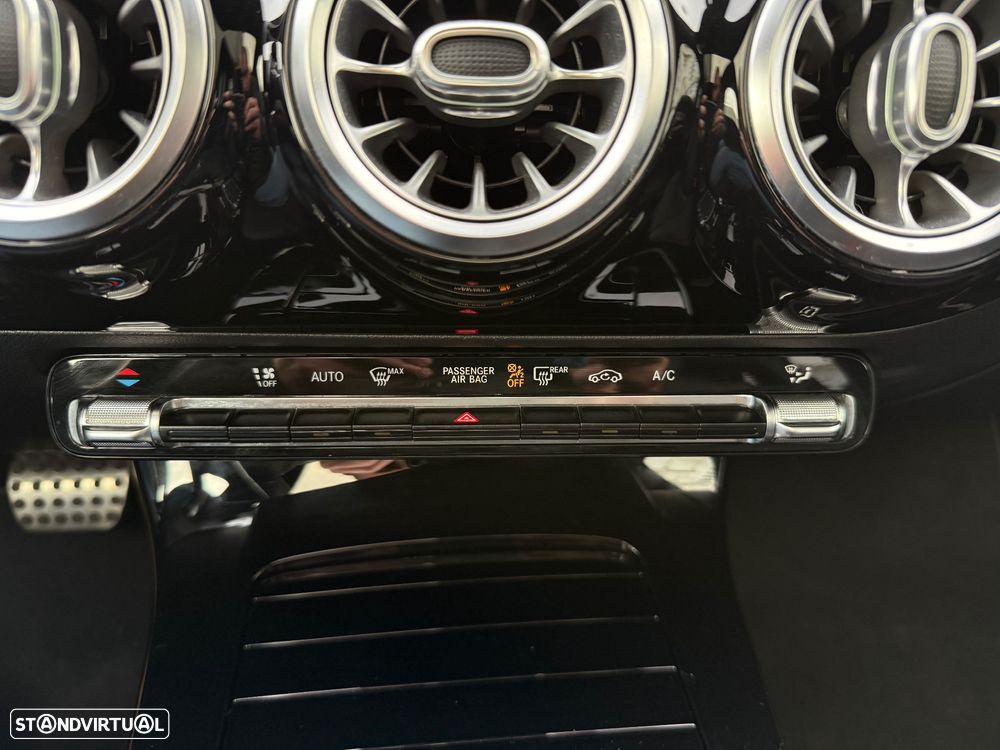 Mercedes-Benz A 180 d 7G-DCT AMG Line - 21