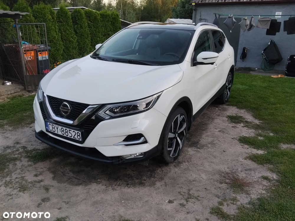 Nissan Qashqai 1.3 DIG-T N-Connecta - 24