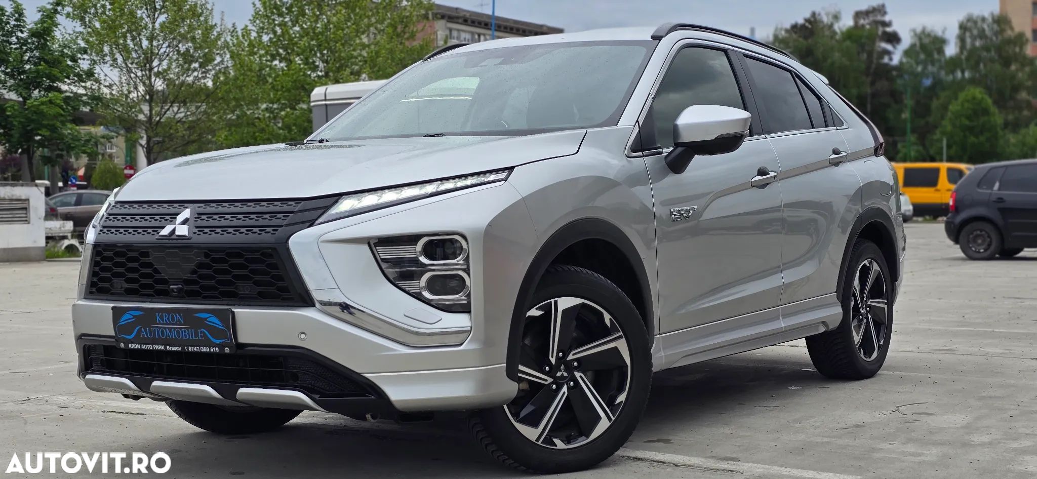 Mitsubishi Eclipse-Cross Plug-In Hybrid 4WD Plus Select - 1