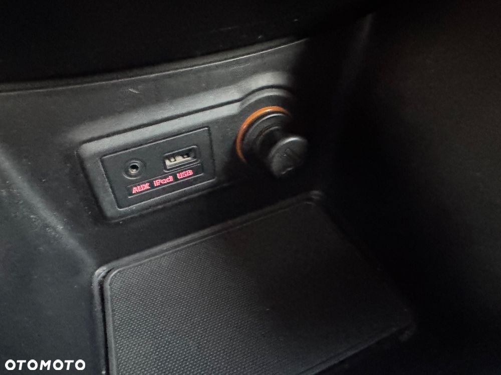 Kia Venga 1.6 CVVT Platinum Edition - 21