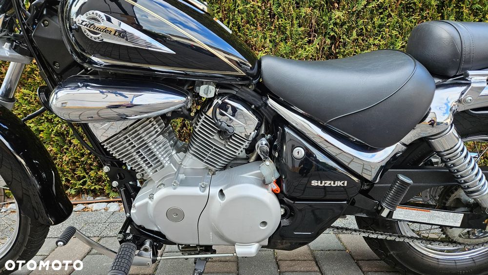 Suzuki Intruder - 27