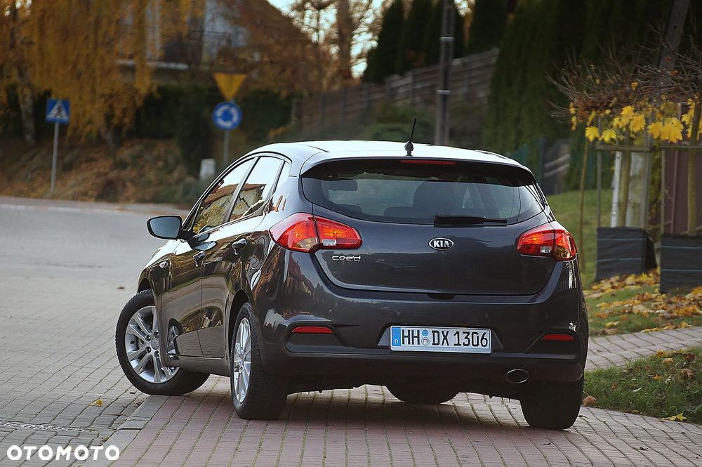 Kia Ceed 1.4 CVVT Attract - 2