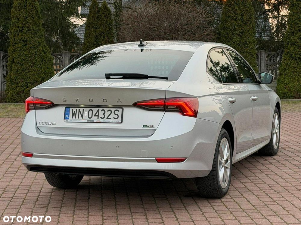 Skoda Octavia - 23