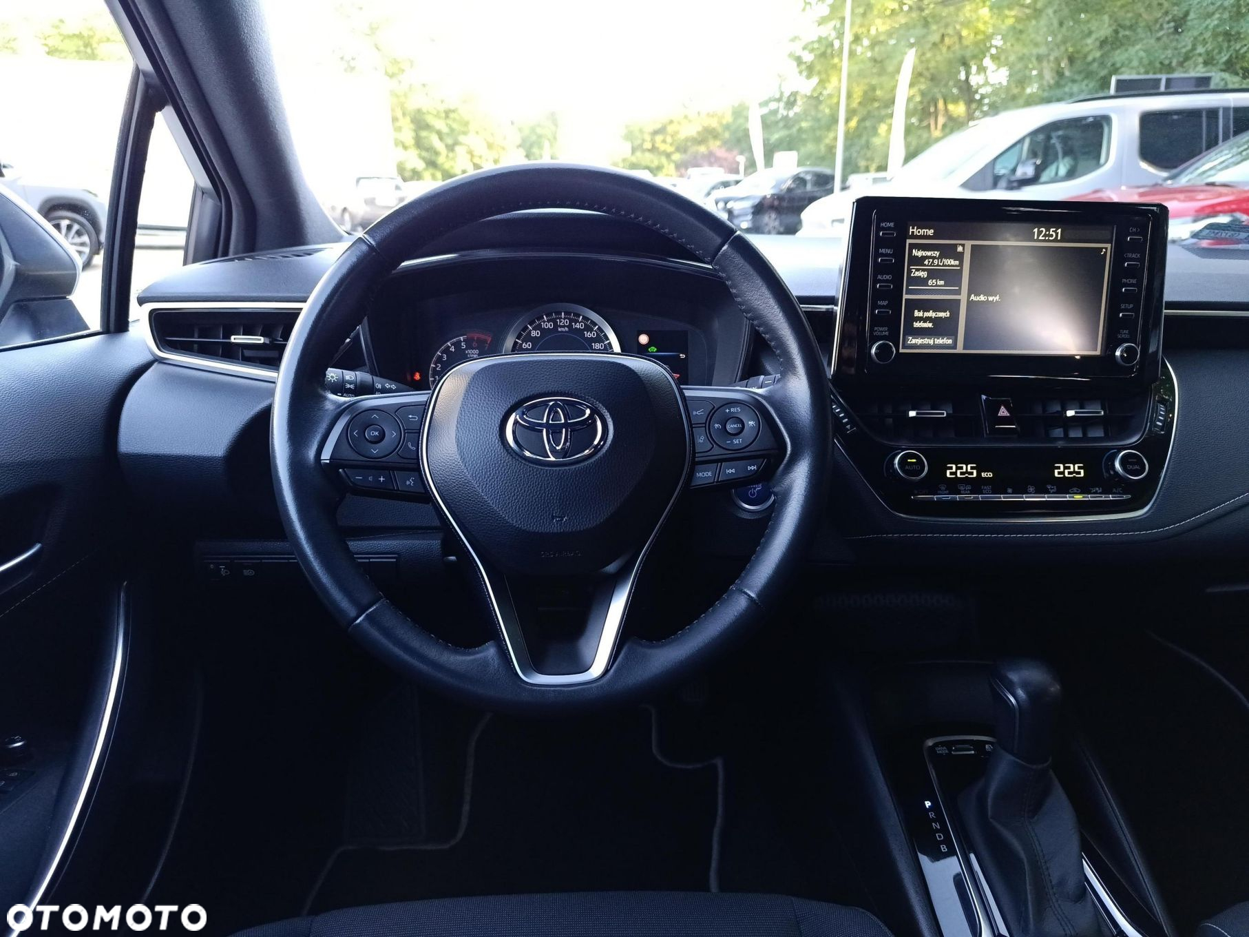 Toyota Corolla 1.8 Hybrid Comfort - 17