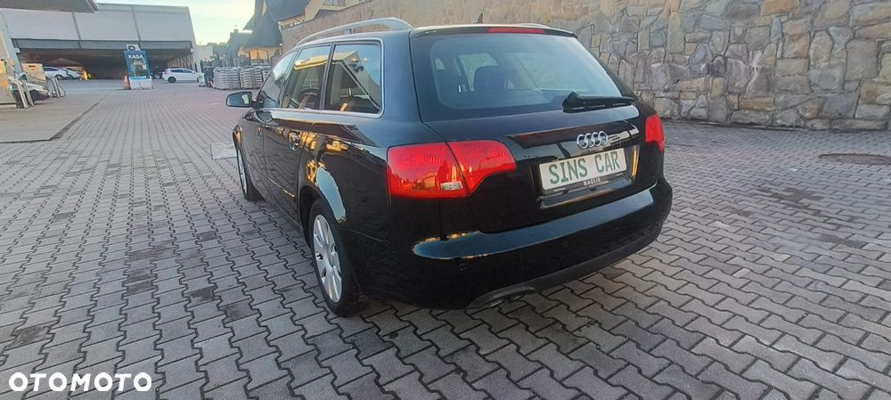 Audi A4 Avant 2.0 TDI - 9