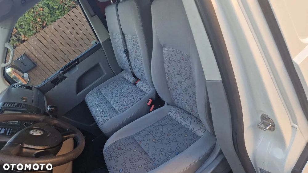 Volkswagen TRANSPORTER T5 - 11