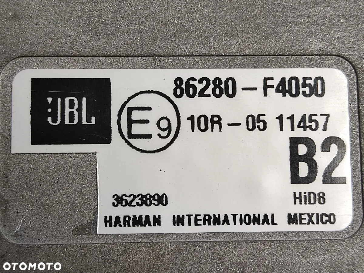 TOYOTA C-HR od 2019r Wzmacniacz JBL - 6