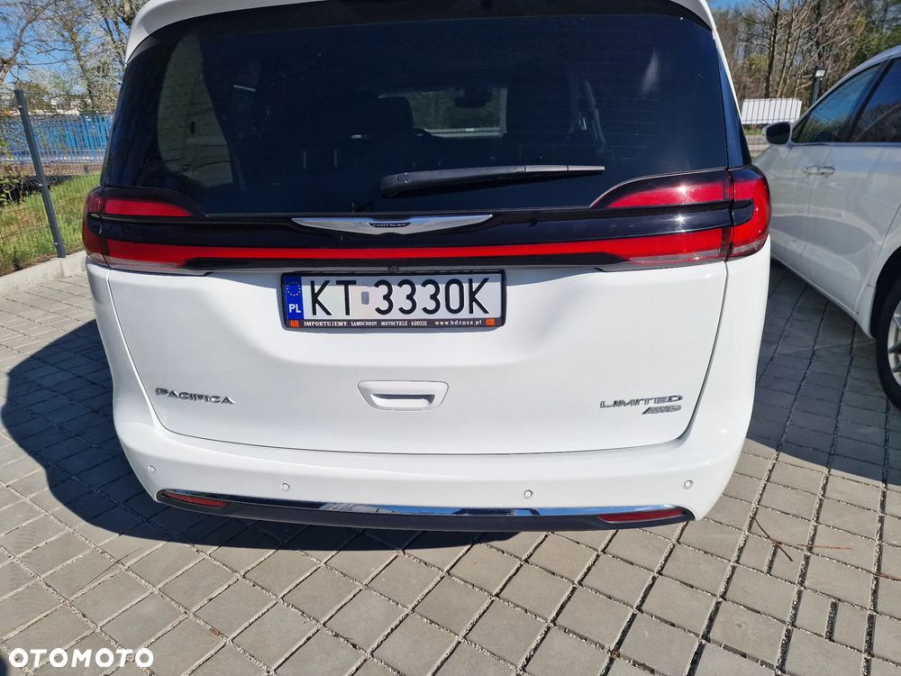 Chrysler Pacifica - 3