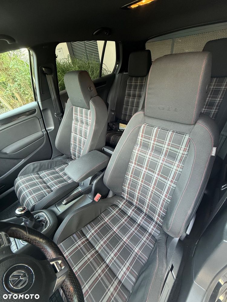 Volkswagen Golf 2.0 GTI - 7