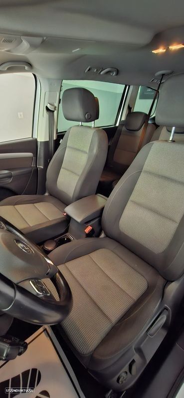 VW Sharan 2.0 TDI Confortline DSG - 29