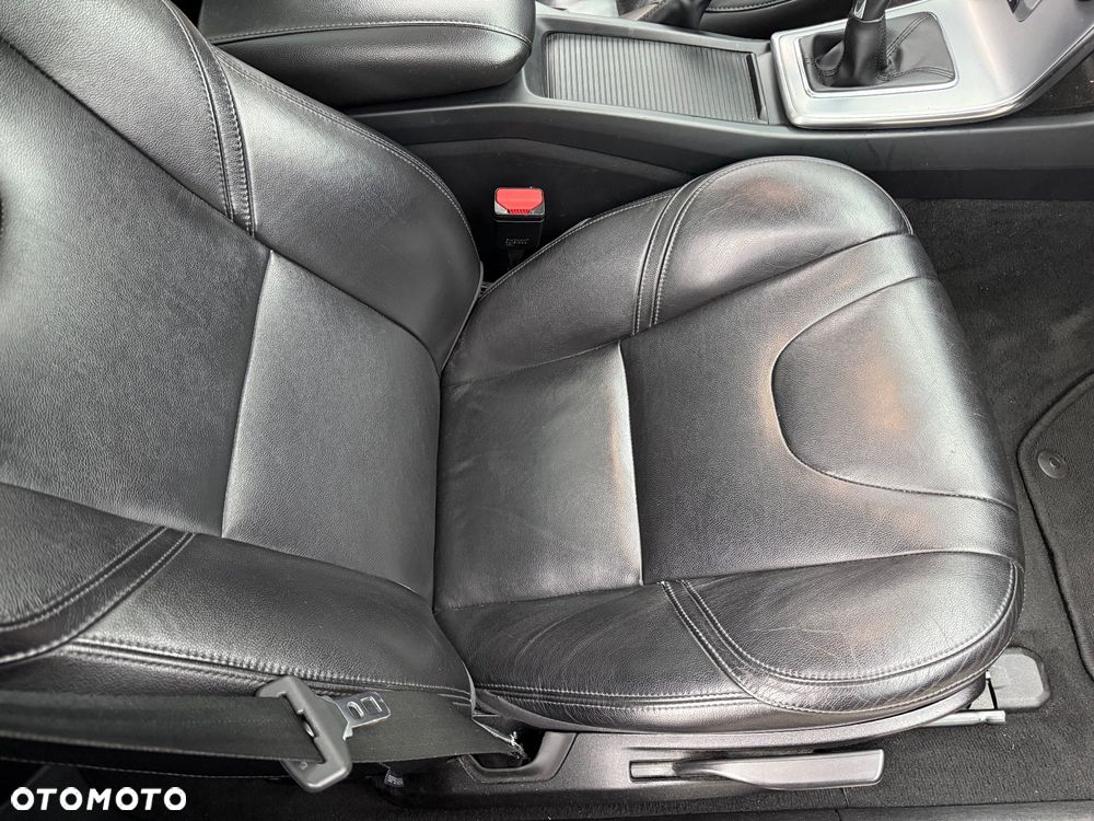 Volvo V40 D3 Inscription - 21
