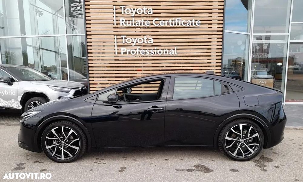 Toyota Prius 2.0 FWD PHEV Exclusive - 2
