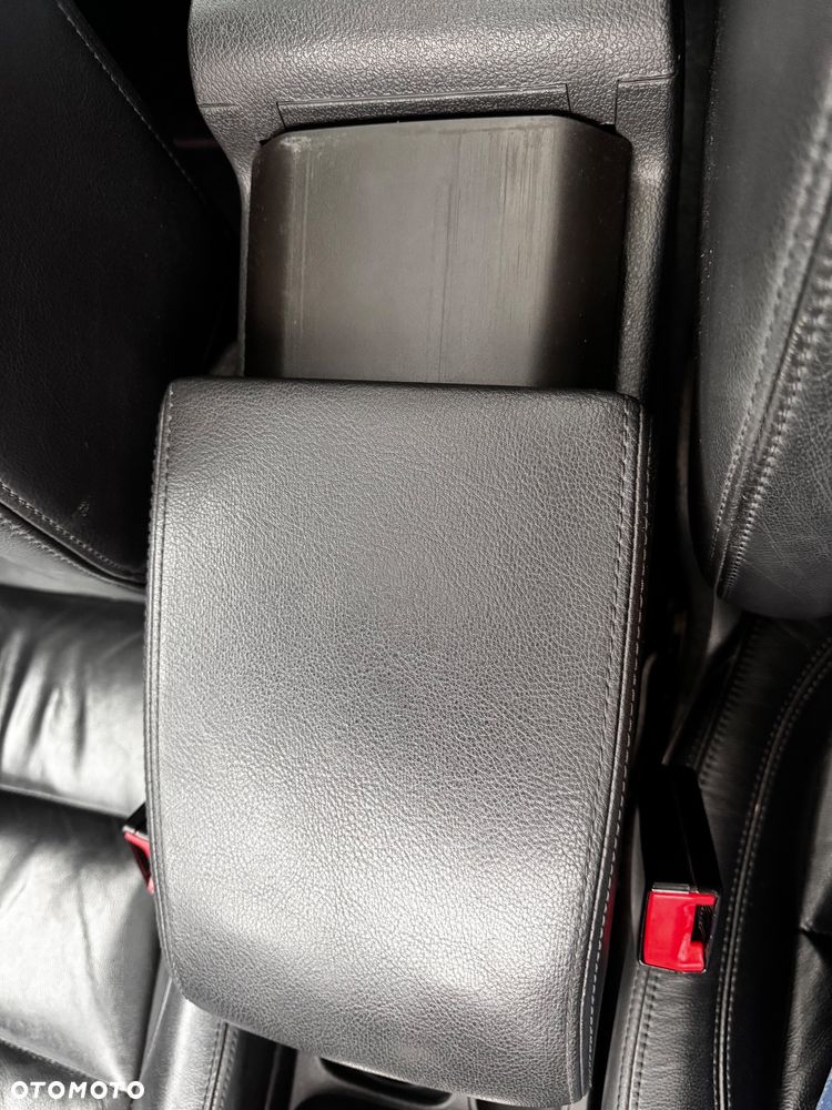 Volkswagen Tiguan 2.0 TDI DPF 4Motion DSG Sport & Style - 10