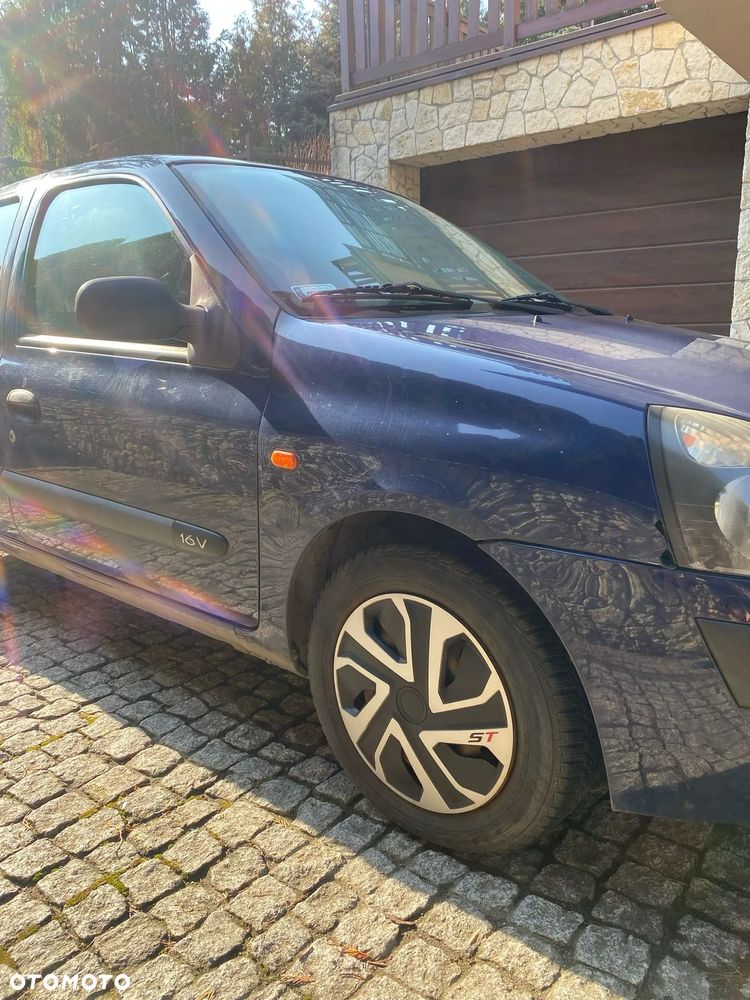 Renault Clio 1.2 16V Authentique - 33