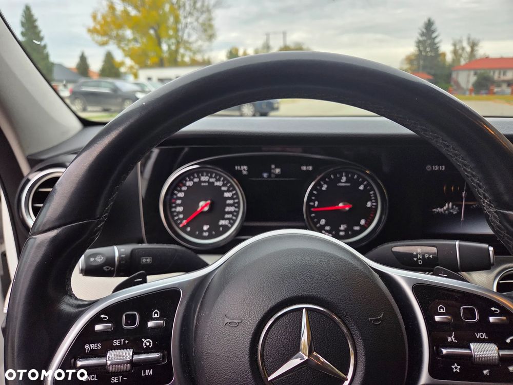 Mercedes-Benz Klasa E 200 d 9G-TRONIC - 24