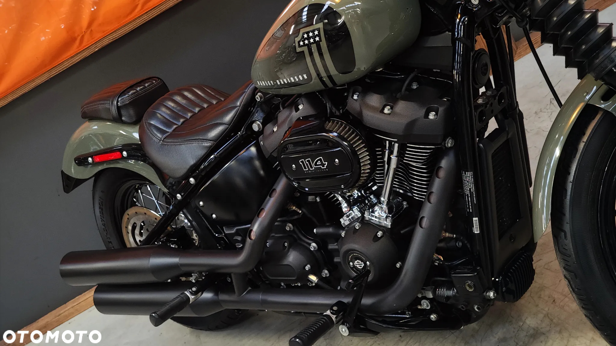 Harley-Davidson Softail Street Bob - 19
