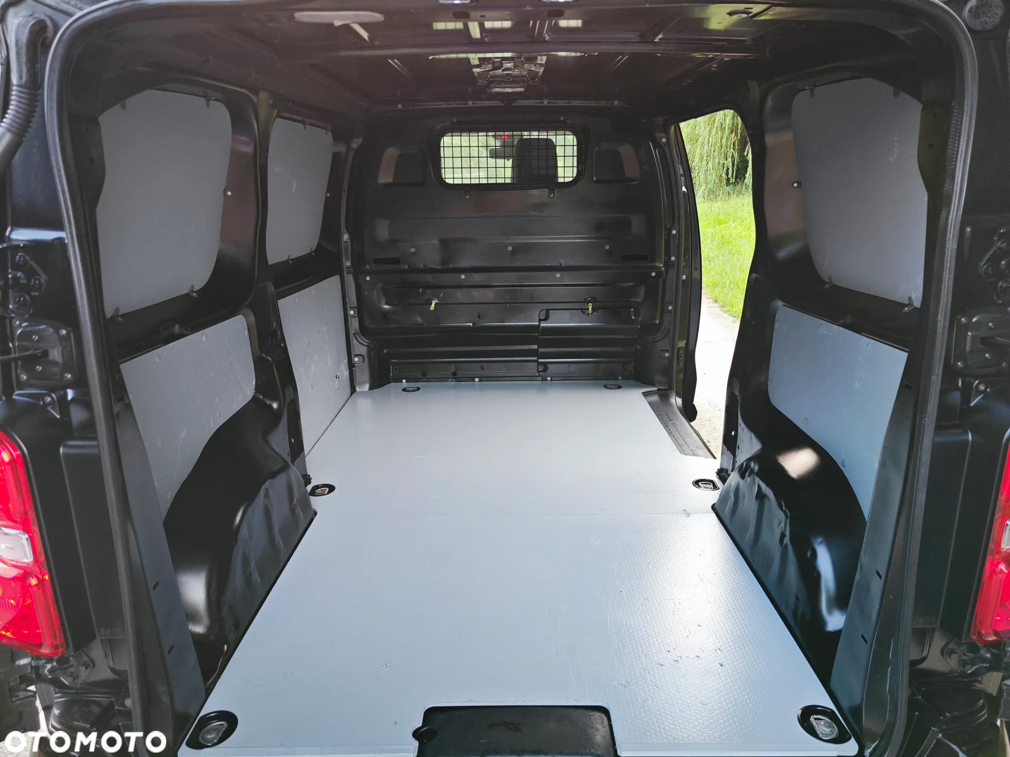 Peugeot EXPERT L2H1 LONG AUTOMAT 2.0 180KM DUŻY SERWIS - 14