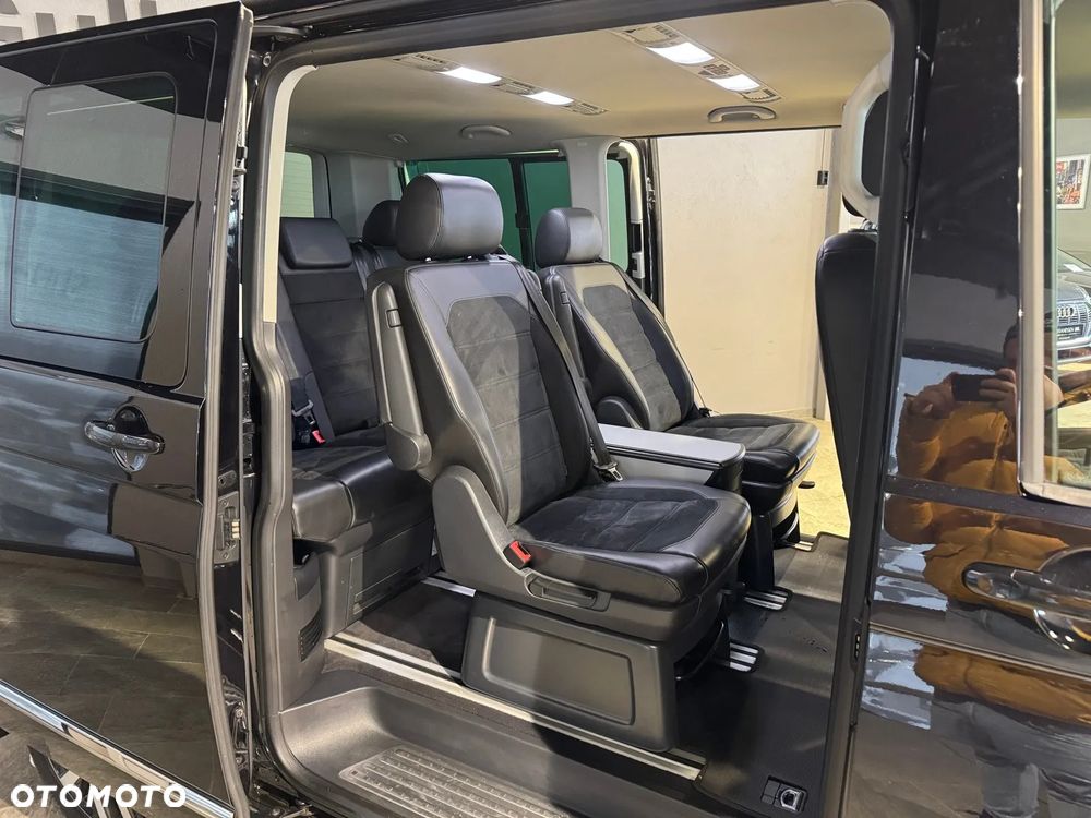 Volkswagen Multivan - 12