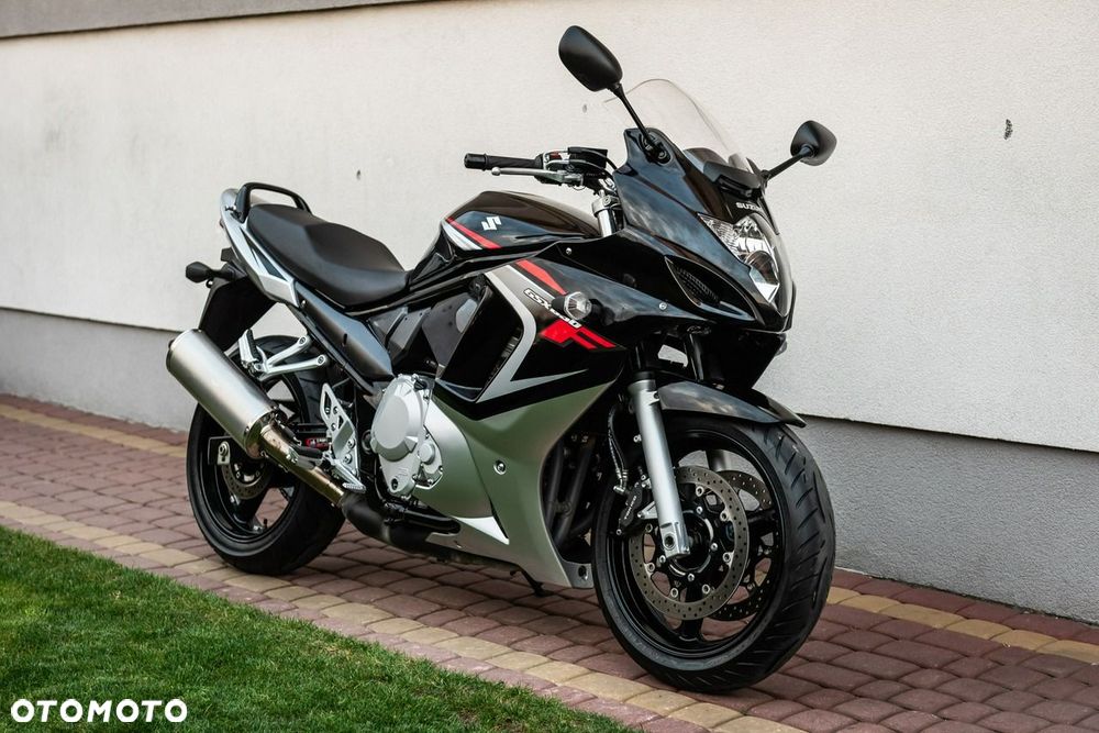 Suzuki GSX - 5