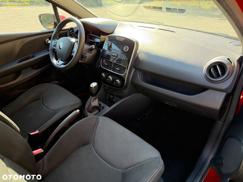 Renault Clio - 11