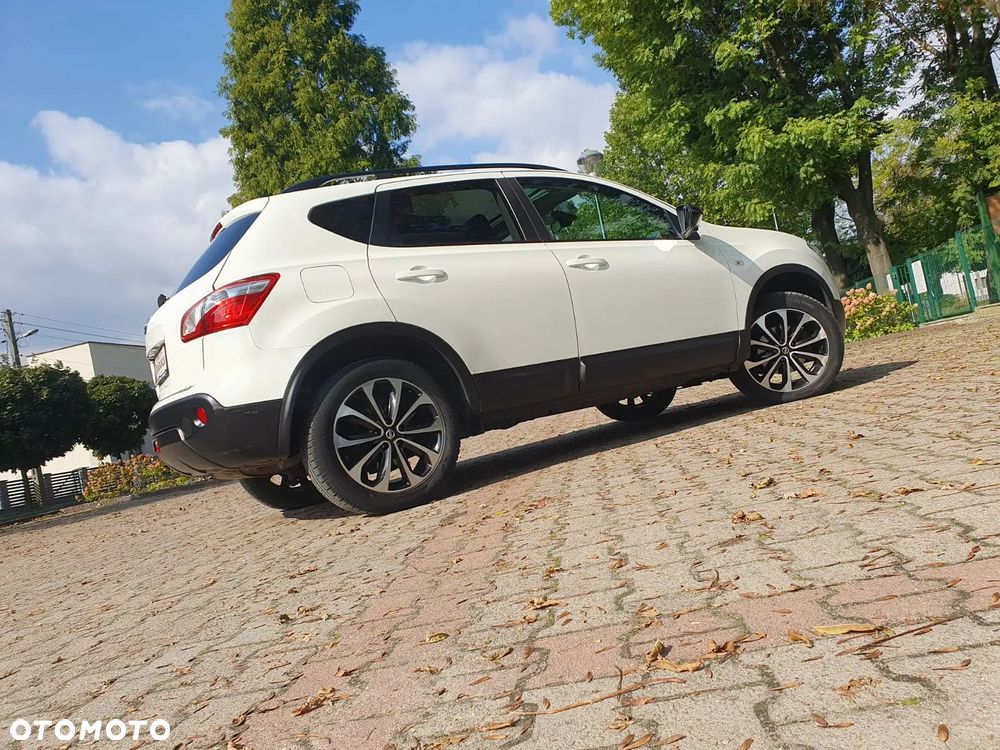 Nissan Qashqai 1.6 360 - 29
