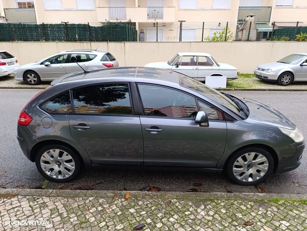 Citroën C4 1.6 HDi Exclusive - 6