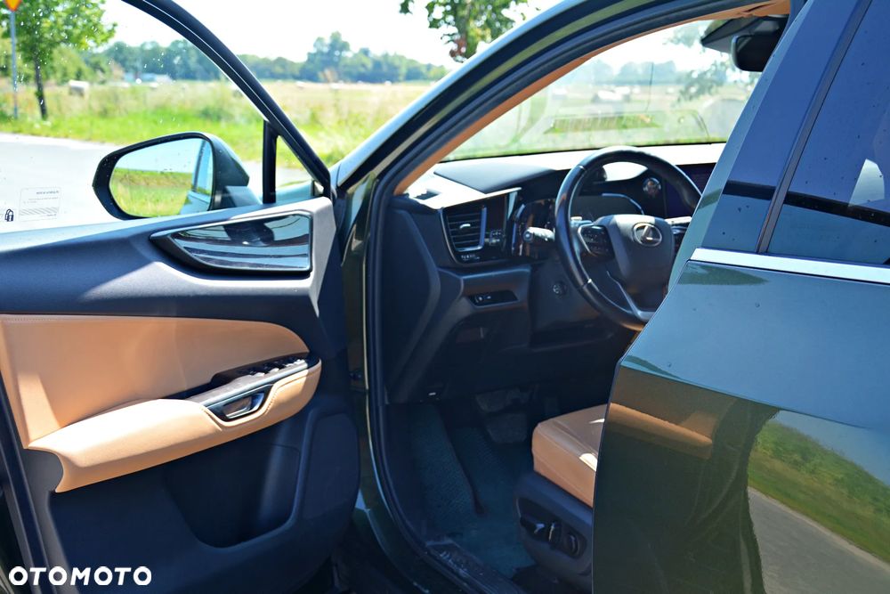 Lexus Nx 2022 photo 3