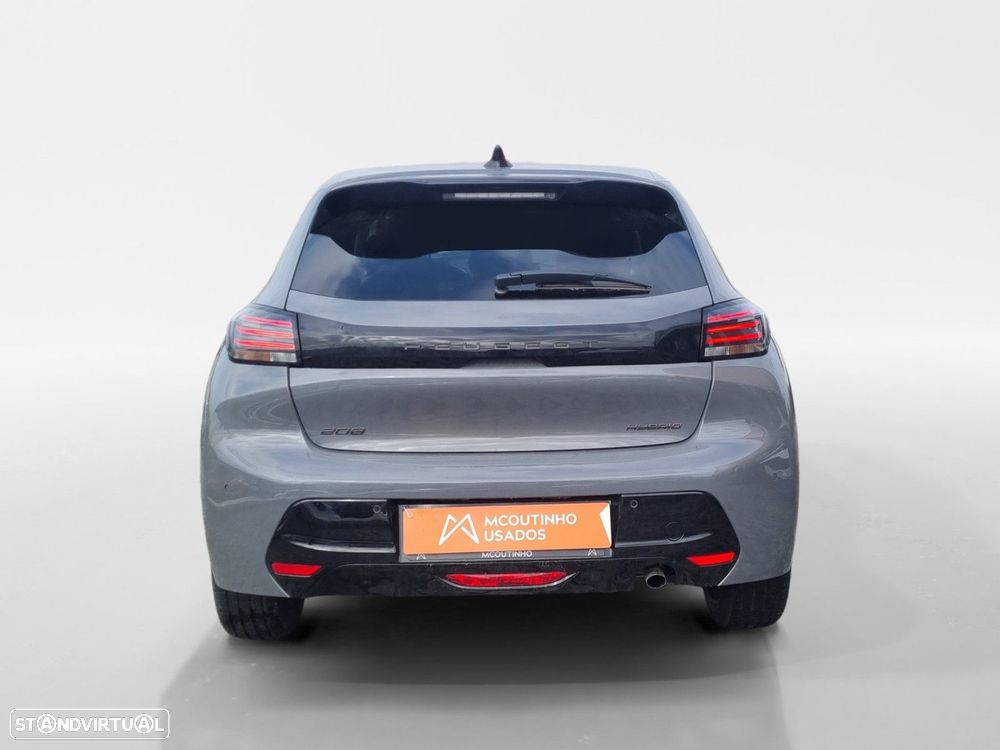 Peugeot 208 - 4