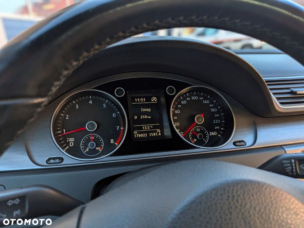 Volkswagen Passat Variant 1.4 TSI BMT Comfortline - 19