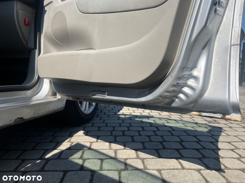 Peugeot 207 1.4 - 18