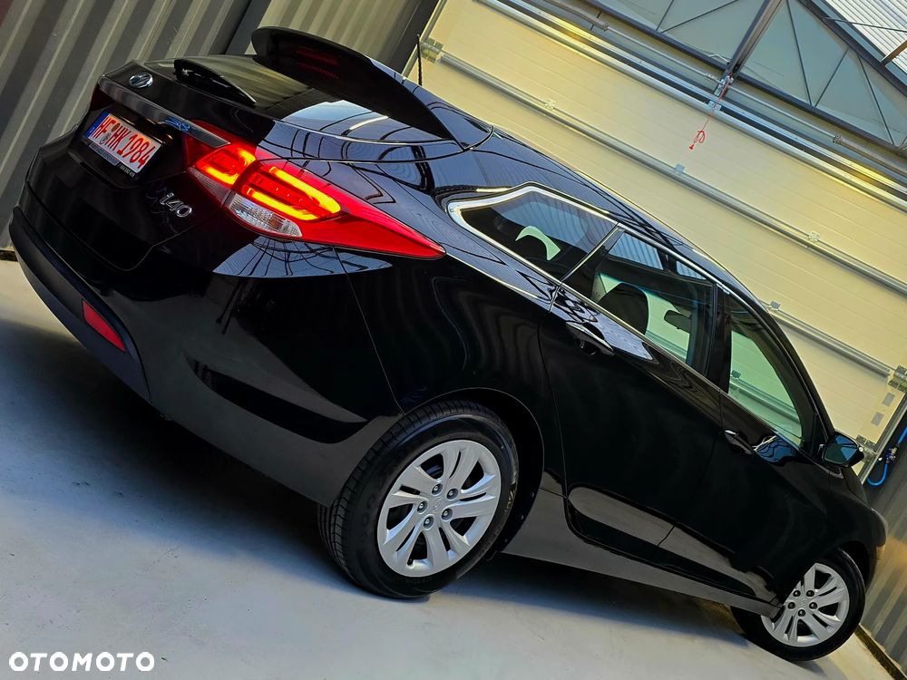 Hyundai i40 i40cw 1.6 Fifa World Cup Edition - 12