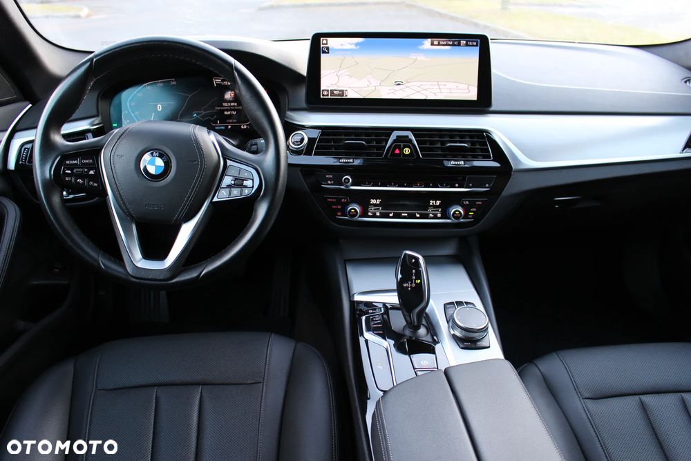 BMW Seria 5 520i Luxury Line sport - 20
