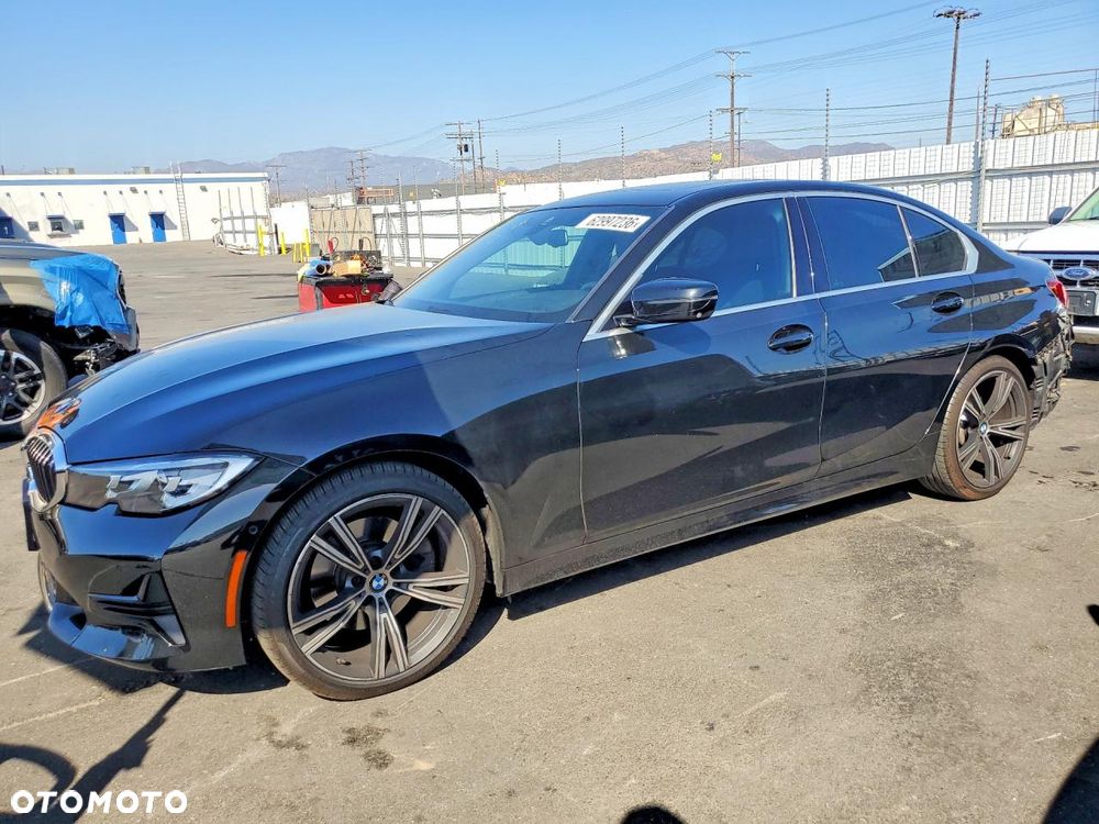 BMW Seria 3 330i Edition Luxury Line Purity - 2