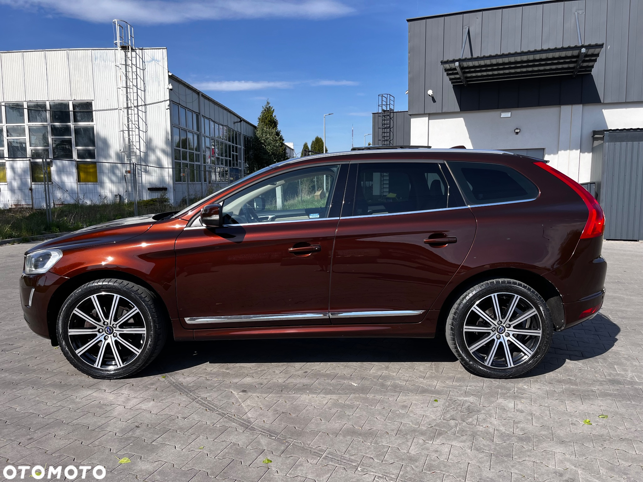 Volvo XC 60 D5 AWD Momentum - 6